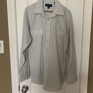Men's Panhandle Slim Pearl Snap button down shirt - Size Medium